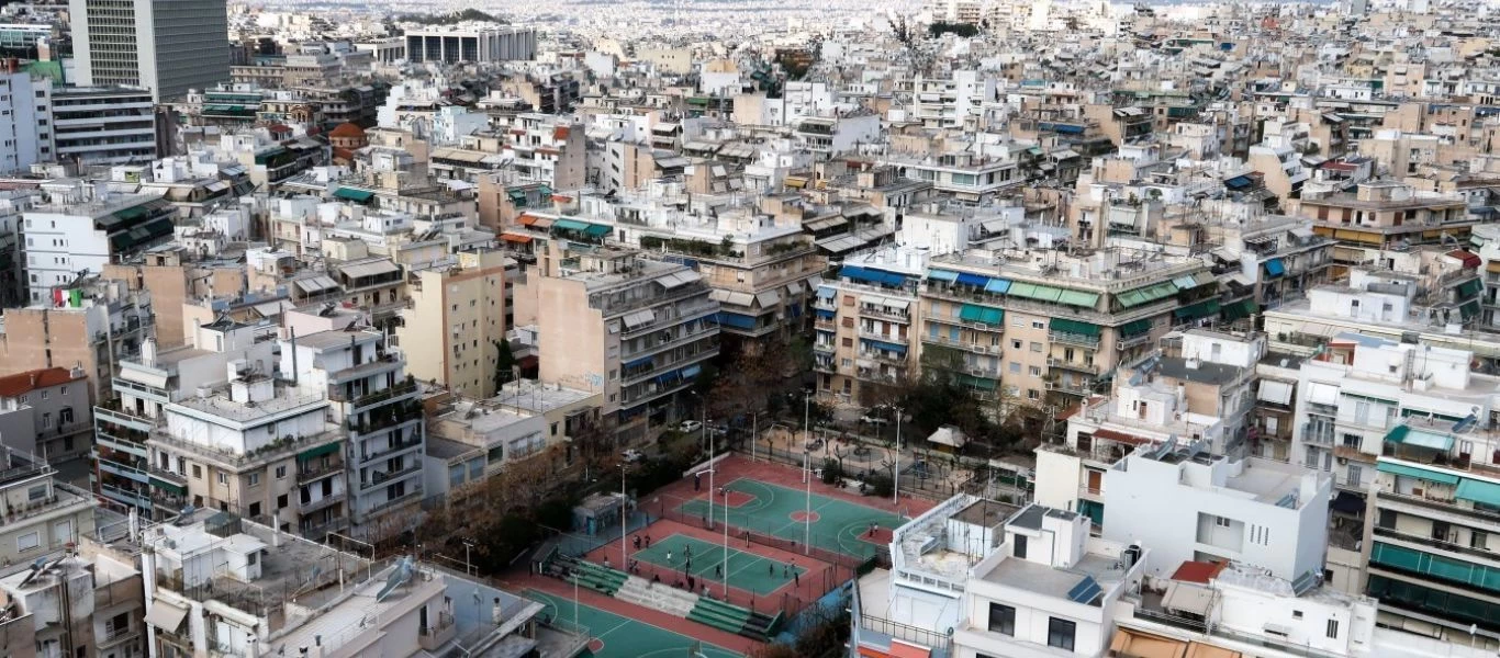 ΕΝΦΙΑ: Αυτά είναι όλα τα σενάρια που έχουν πέσει στο «τραπέζι» για τον συμπληρωματικό φόρο